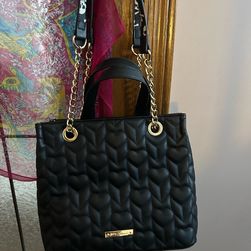 Betsy Johnson Black Heart Quilt Bag